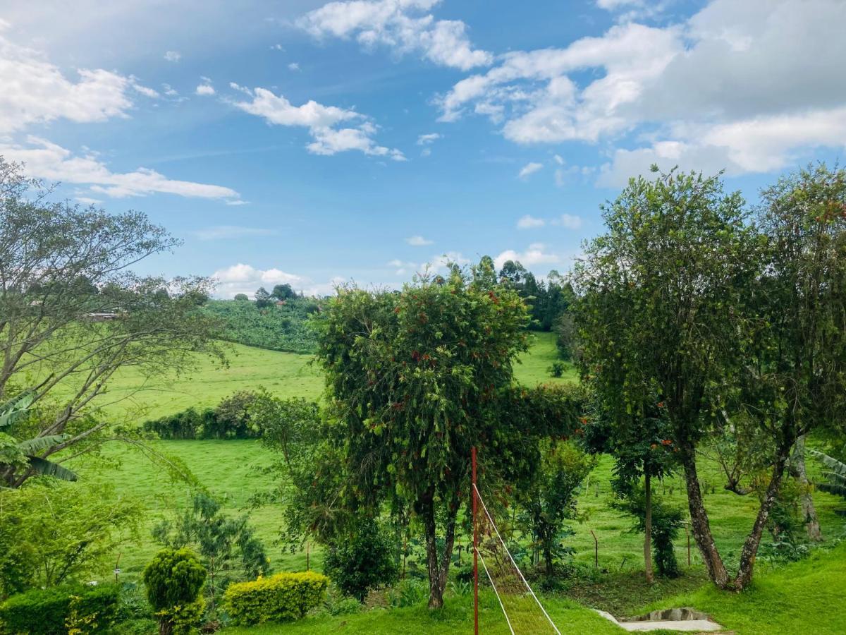Fort Portal Yes Hostel מראה חיצוני תמונה